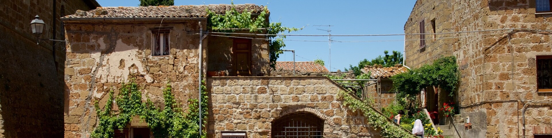 Sovana showing heritage architecture