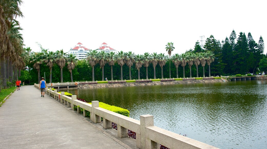 Fujian showing a park and a lake or waterhole