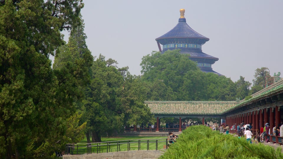 Hebei which includes a temple or place of worship and heritage architecture
