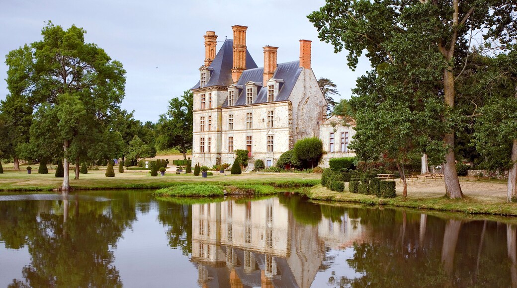 france; 85; avrillé : chateau dec la guignardière