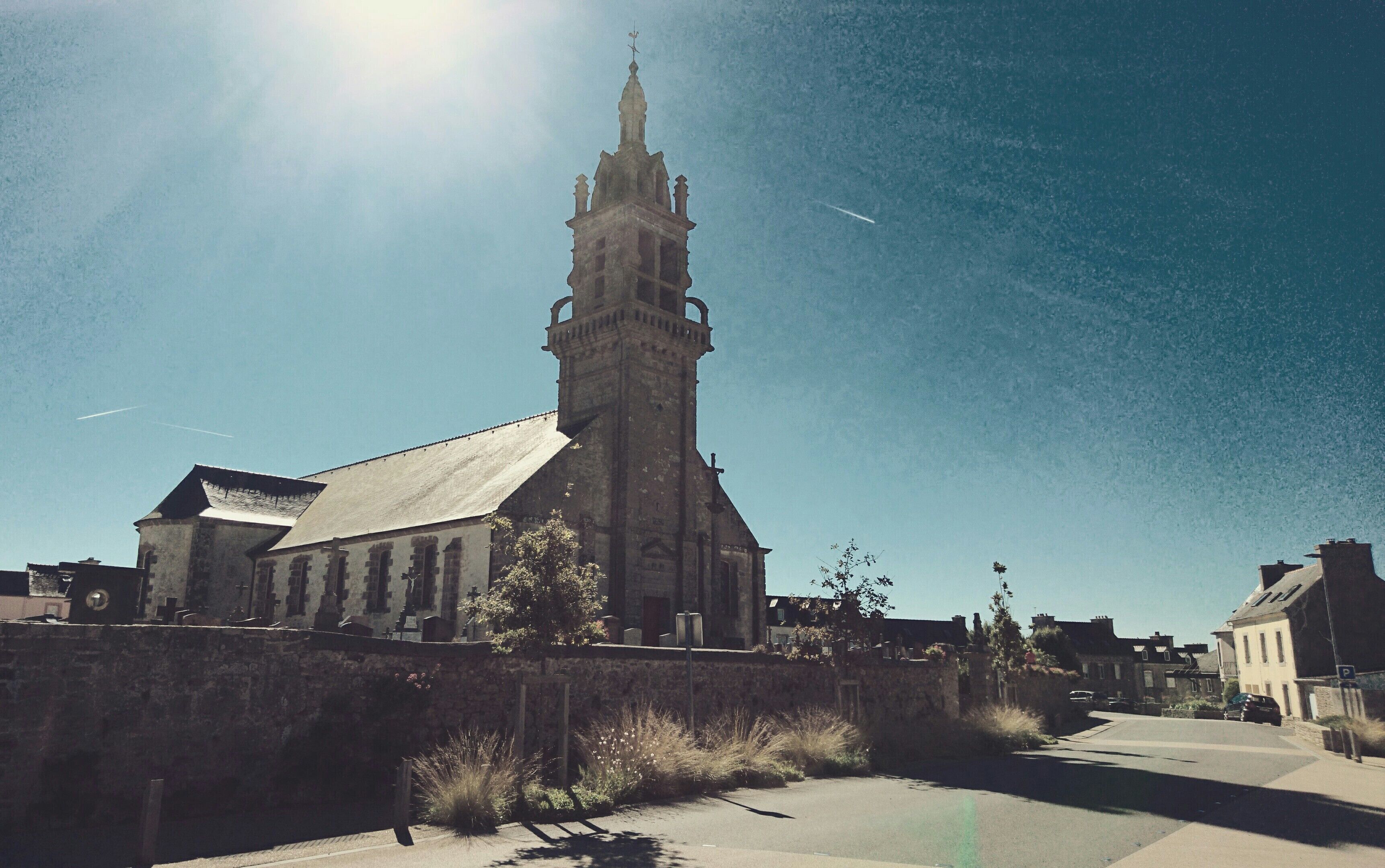 Photo de l'église St-Didier au Bourg de Plouider.