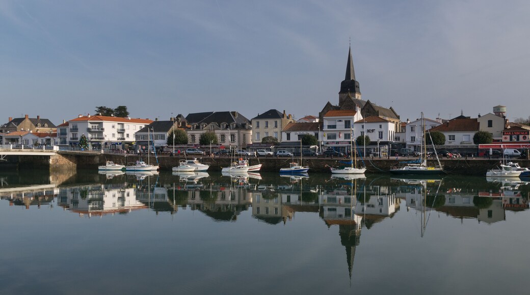 Port et église de Saint Gilles Croix de Vie en Vendée