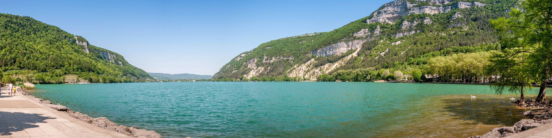 Panorama du lac de Nantua