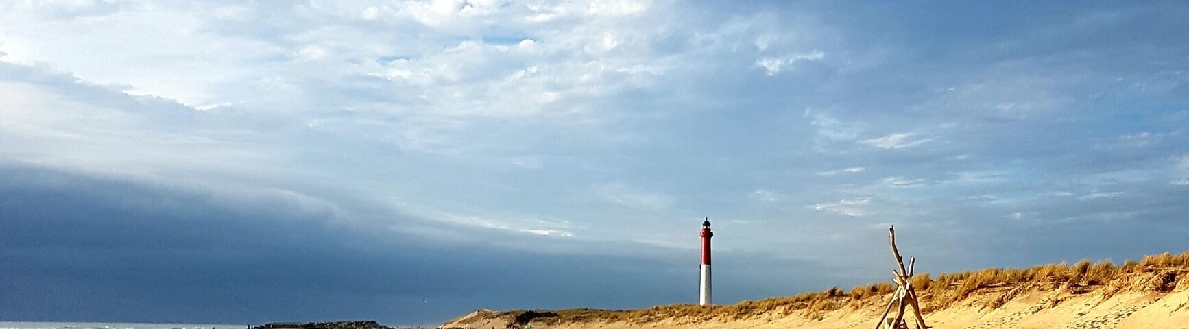 Stunning beach. Beautiful lighthouse and great waves.