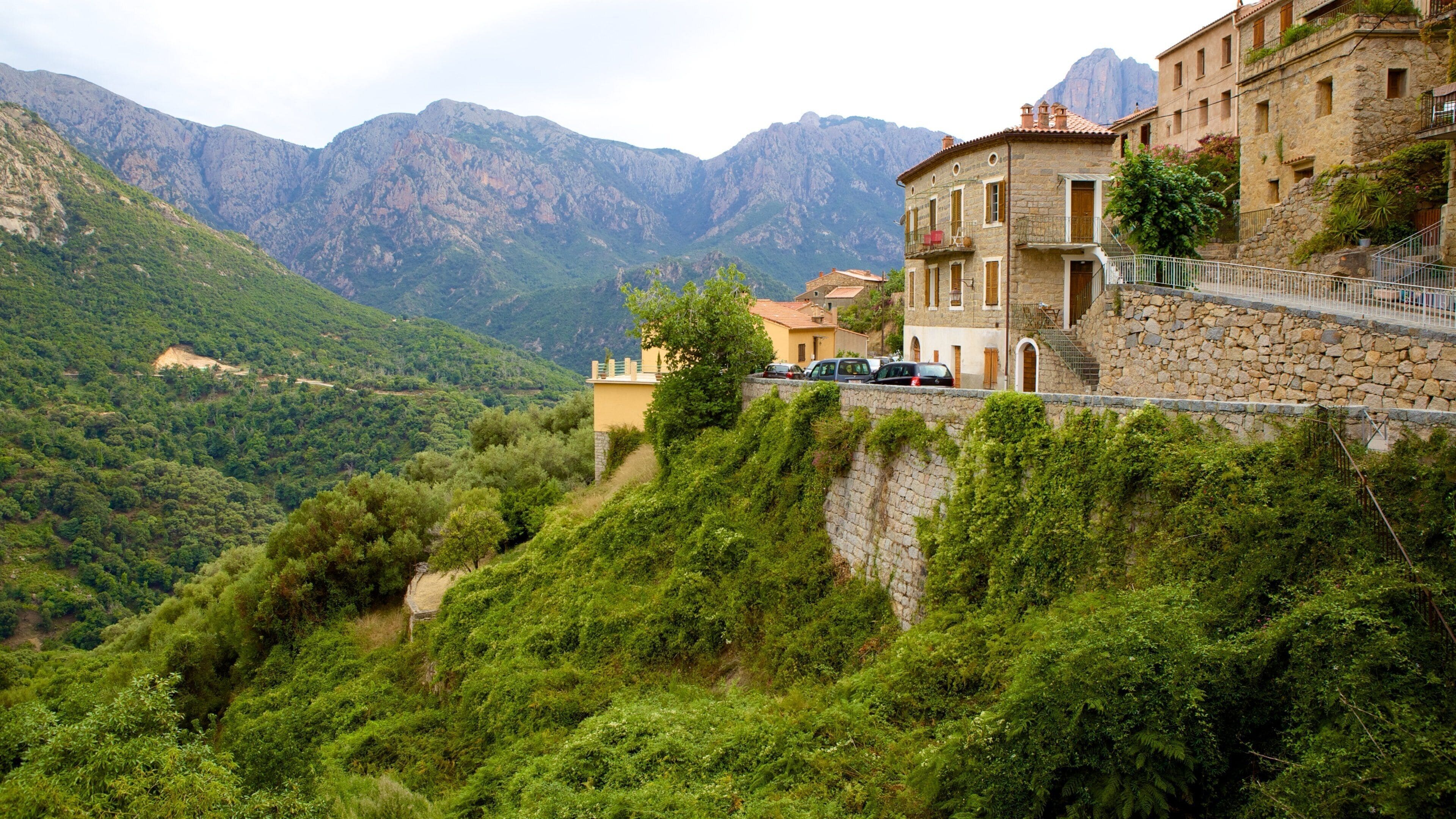 Ota featuring a small town or village and heritage architecture