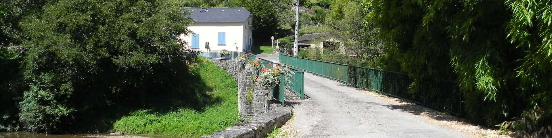 Circuit de randonnee autour de Pierre Buffiere, L'Ermitage, le long de la Briance