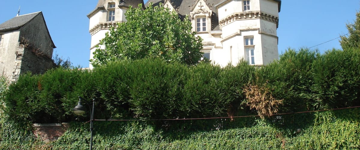 Hôtel particulier au 5 rue de la Trémouille à Vitré (35).