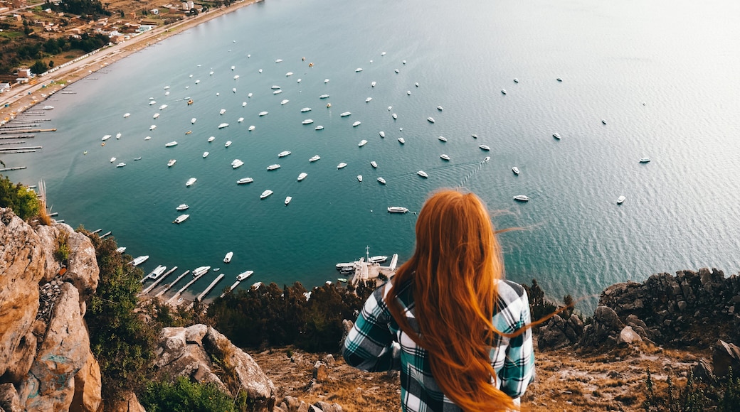 Watching sunset over Copacabana and Lake Titicaca from Cerro El Calvario.
Quick Tip: Even though the hike up the hill is fairly short, it is a bit steep. Give yourself some extra time if you aren't used to the altitude yet. #Bolivia #Travel