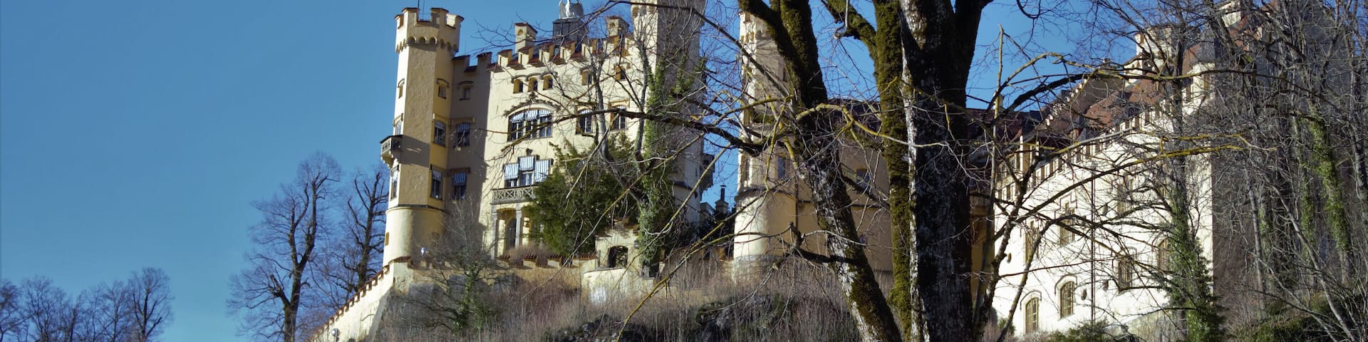Hohenschwangau Castle from the horse carriage stop.