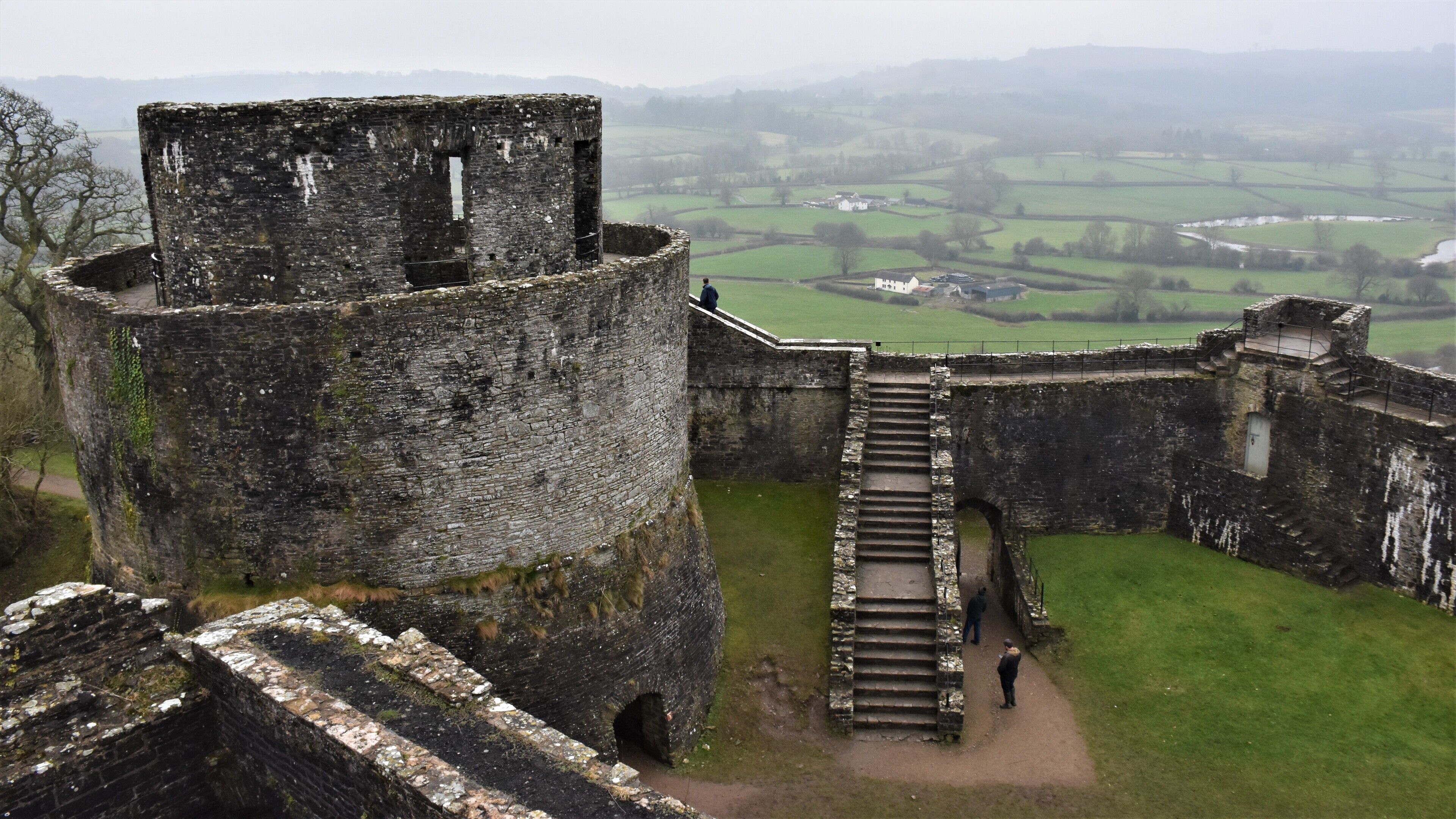#lksawaydays 4b/2020 Continuing to step back in time we travelled the short 5km journey to our 2nd castle as part of our Welsh castle double header at Dinefwr. Dinefwr Castle can be found within the 800 acre National Trust site of Dinefwr Park. Again a relatively small car park for an attraction of this size which includes the castle, Newton House, Deer Park and many wildlife walks including a Boardwalk as well as some of the oldest Oak trees in the UK. The inclusive price of £9.50 per adult was duly paid and we initially made a beeline for the ruins of Dinefwr Castle. The castle is believed to have been constructed under the instructions of Rhodri the Great and then rebuilt in the late 1100's by Rhys ap Gruffydd (Lord Rhys who built Carreg Cennen Castle) The castle has walkways which give superb views of Deer Park to the north and Towy Valley (and River Towy) to the west and south. After visiting the historic Welsh ruins we walked along a number of the trails before ending up at Newton House for a well earned coffee! #lksawaydays gives Dinefwr Castle and park a 👍