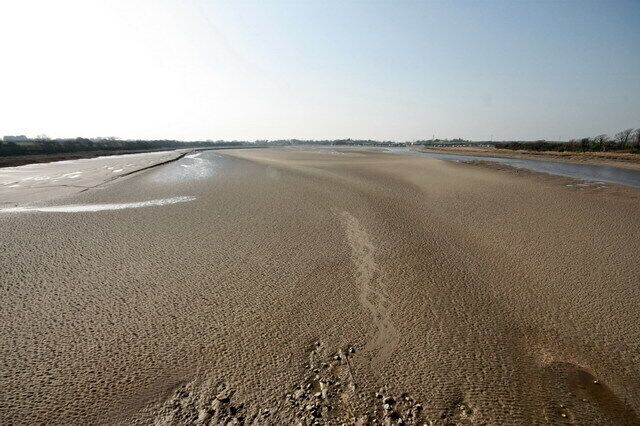 River Wyre At Low tide, looking west from Shard Bridge.