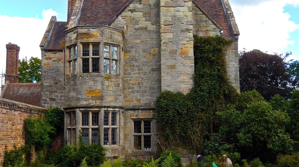 Benthall Hall