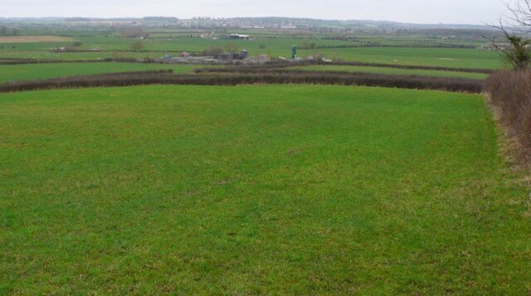 Marnhull Sewage works The sewage works are very close to the River Stour at the SW extremity of the village
