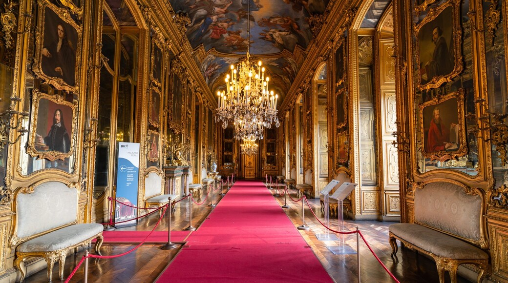 Turin showing heritage elements and interior views