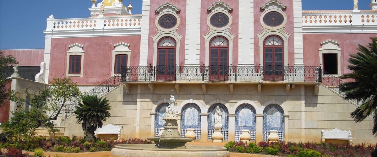 First saw this palace in the eighties when it was derelict and watched the renovations progress and eventually when it became a pousada stayed there. It was an exceptional experience