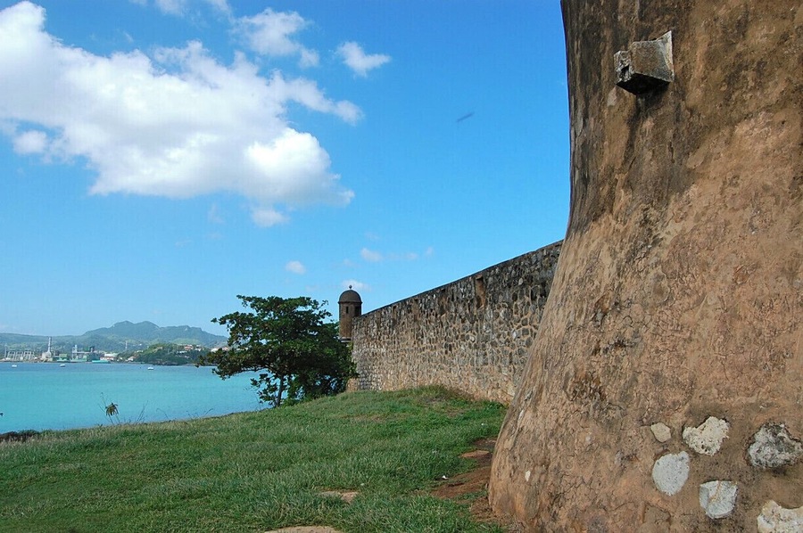 Fortaleza San Felipe was built in the 16th century and is Puerto Plata's oldest surviving building. There are beautiful sweeping views of the Atlantic ocean from the site. #fort #puertoplata #landmark #dominicanrepublic #island #history