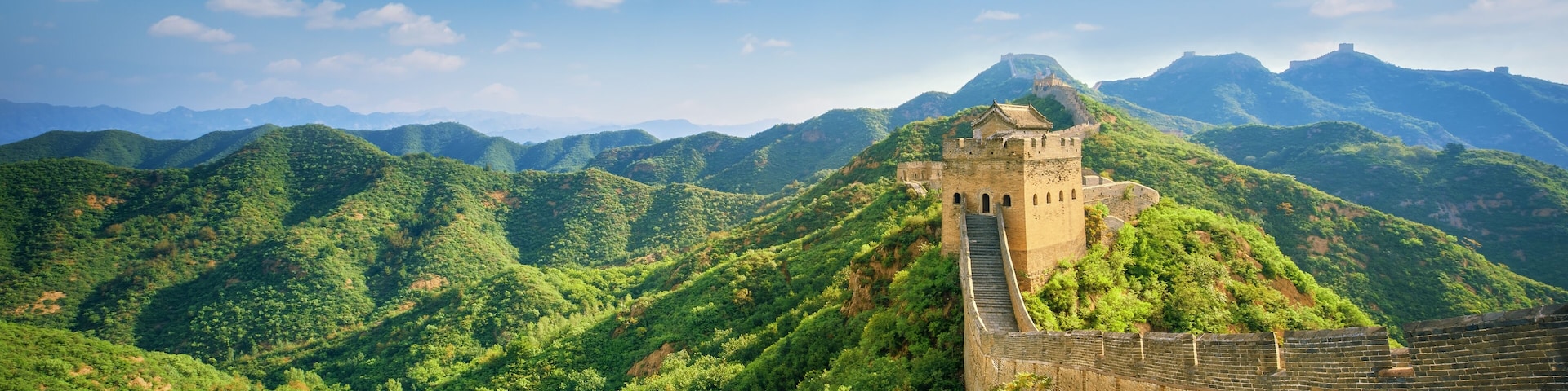 Great Wall of China at Sunny Day.; Shutterstock ID 310861289; Purchase Order: SP-1211 Vacation Specials Flyer; Order Number: ; Client/Licensee: CruiseShipCenter; Other: