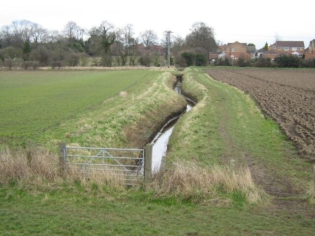 Bendy clough Draining land at Barlby Hilltop