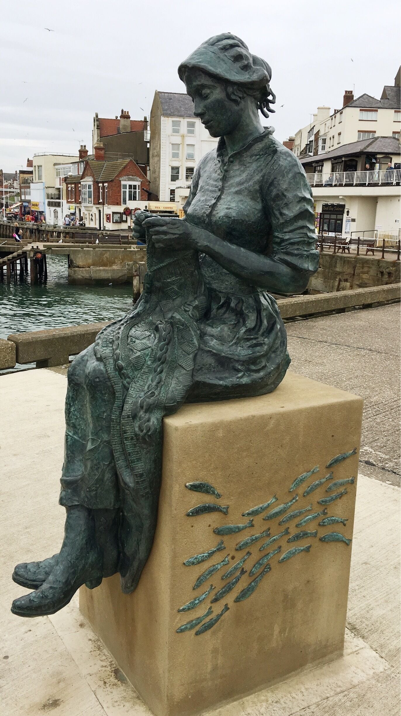 Gansey Girl statue, Bridlington 
