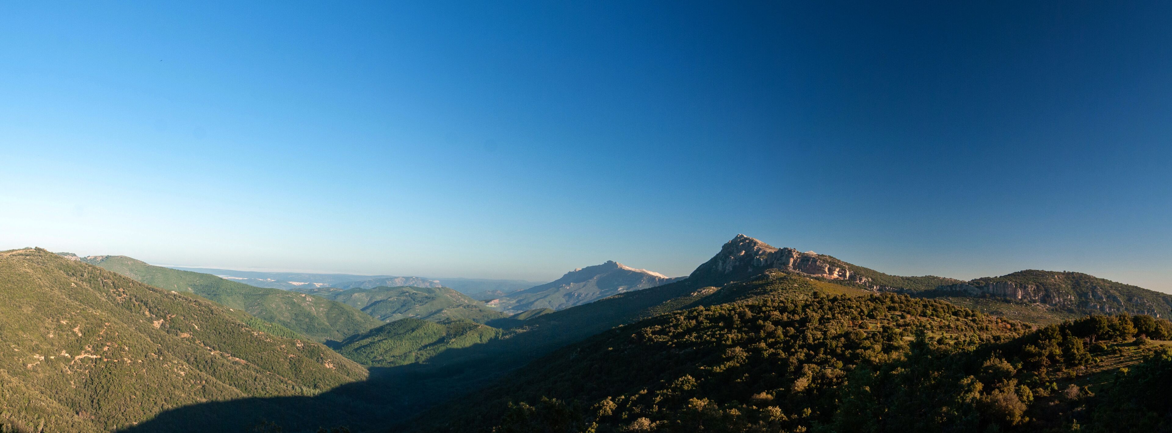 Sardegna, panorama delle montagne tra Orgosolo e Oliena