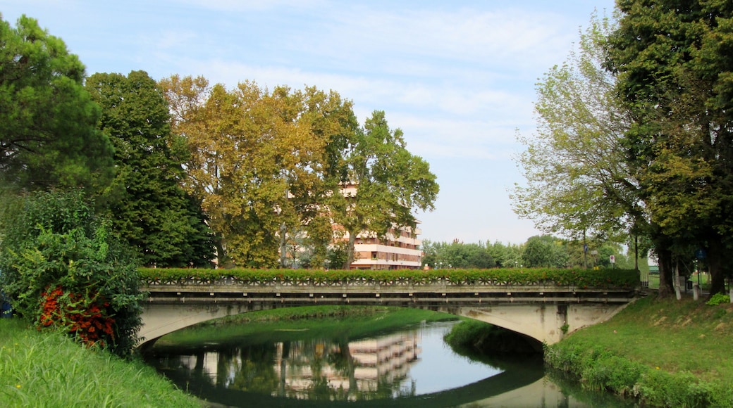 This is a photo of a monument which is part of cultural heritage of Italy. This monument participates in the contest Wiki Loves Monuments Italia 2014. See authorisations.