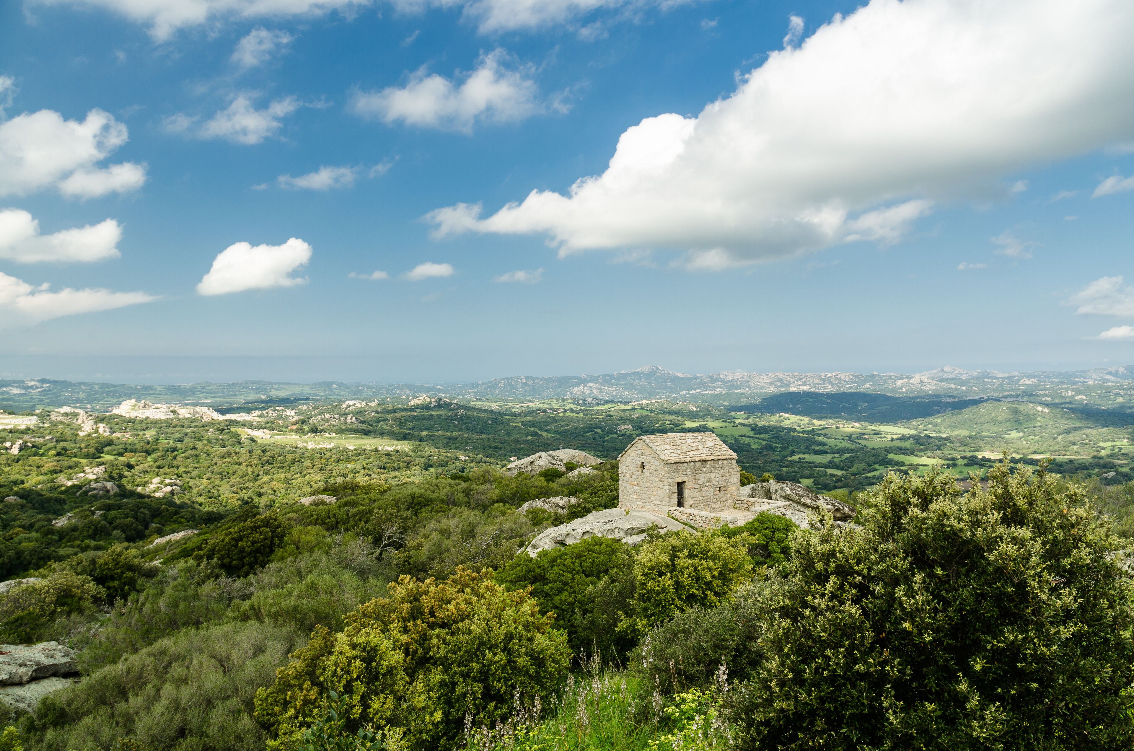 Sardegna, Luogosanto, antica chiesa di San Leonardo