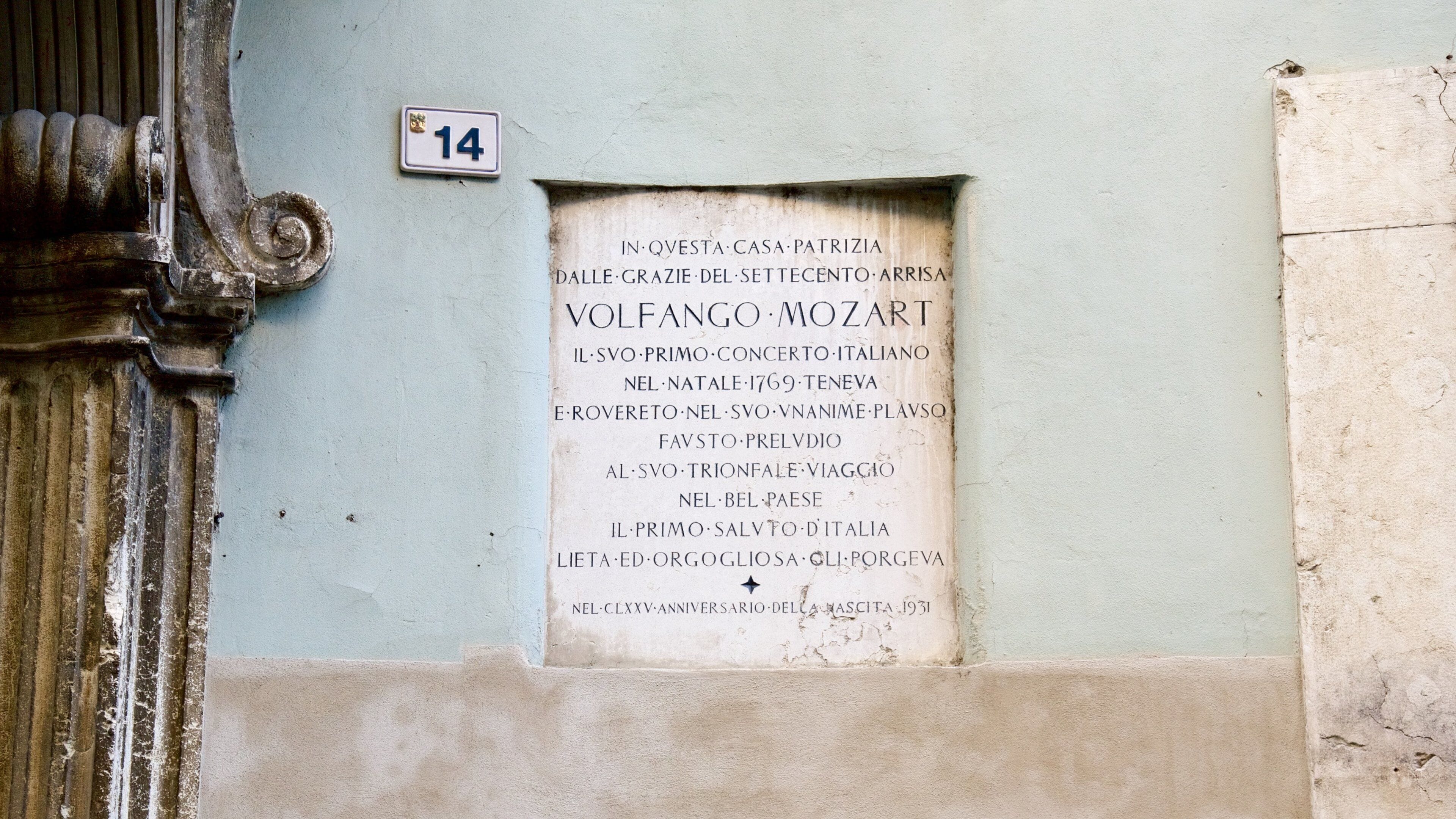 Rovereto featuring signage