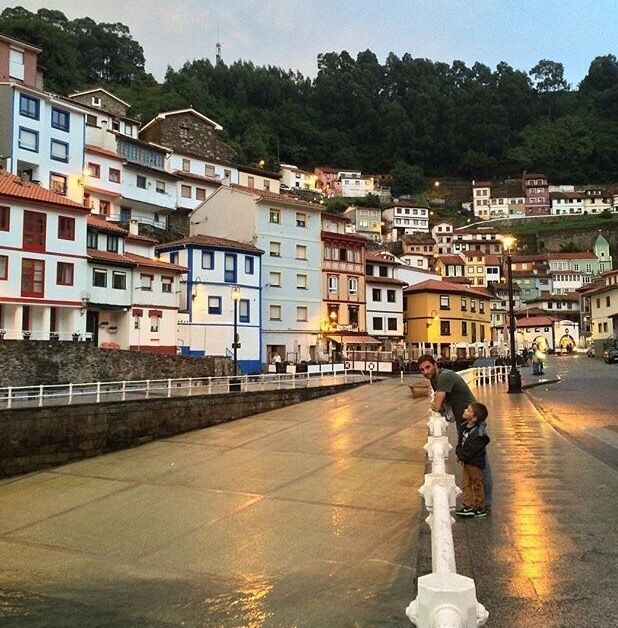 We found this prescious scenery when we were trying to escape from a storm, seeking for an hotel. It remembered us Cinque Terre in Italy. Had an amazing fish and sea food dinner there!