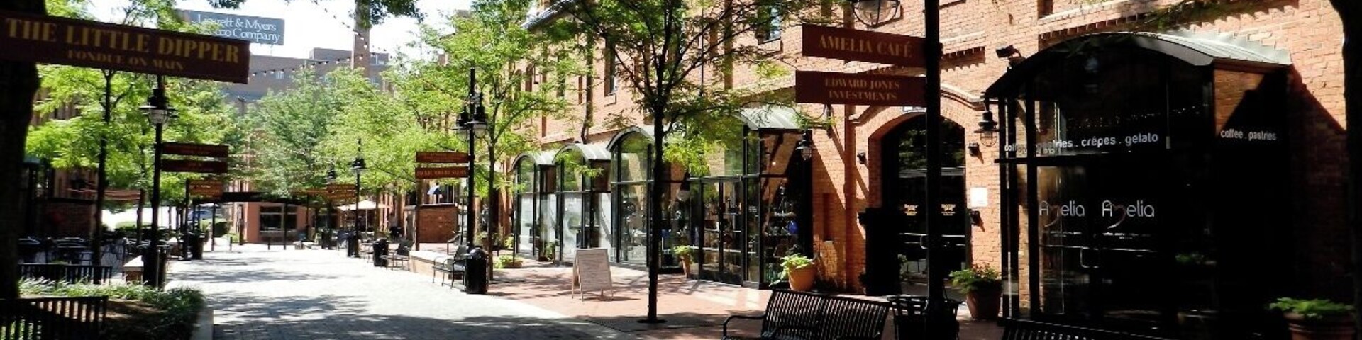 Brightleaf is part of downtown Durham, NC's renaissance.  Old tobacco warehouses have found new life as shops and restaurants.