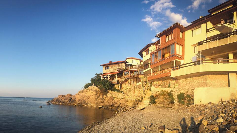 The old houses of Sozopol and something that almost felt like a private beach in the mild heat of one July evening.
#waterlust