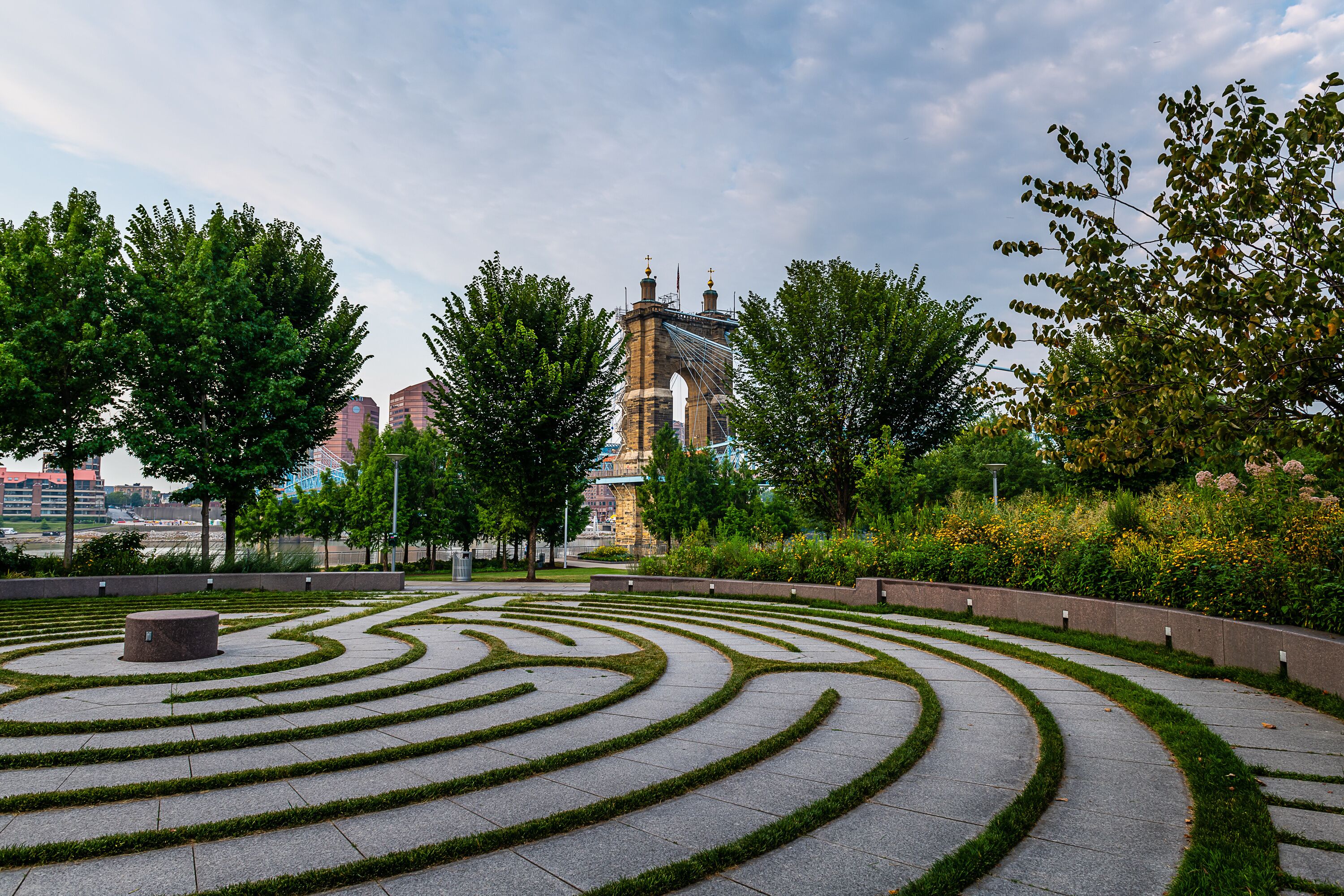 The Queen City and Smale Riverfront Park