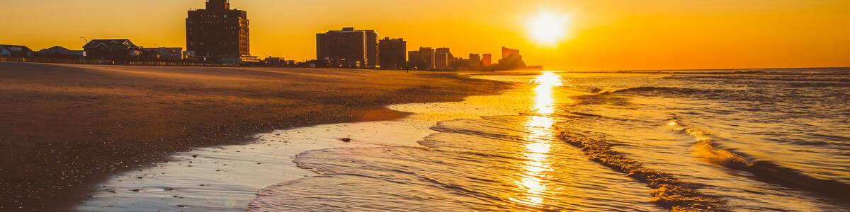 Sunrise over the Atlantic Ocean at Ventnor Beach, New Jersey.