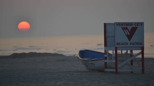 Sunrise on the beach in Ventnor City, NJ. Beat the lifeguards to work.
#LifeAtExpedia