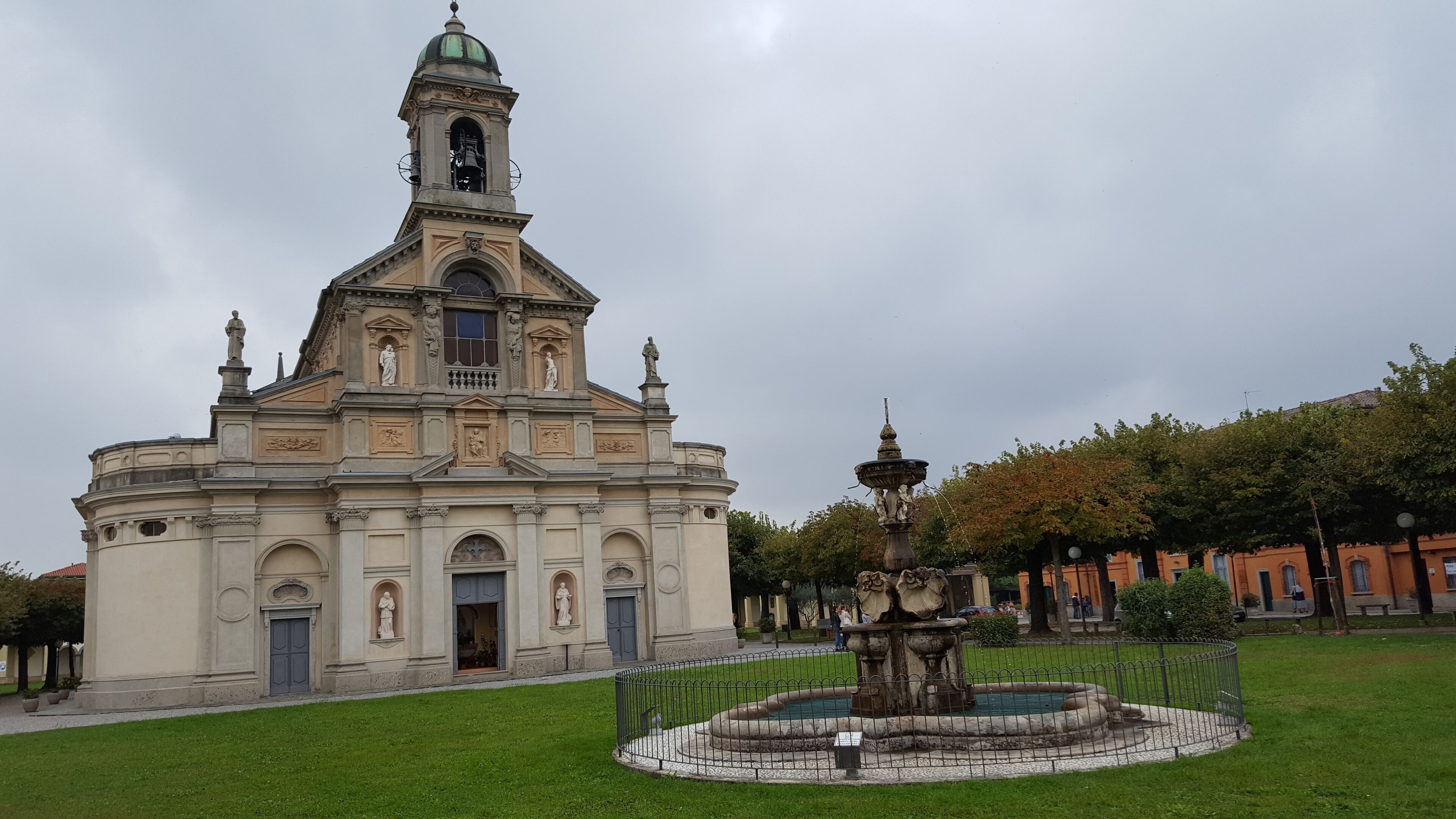 Stezzano - Santuario Madonna dei Campi Stezzano - Santuario Madonna dei Campi