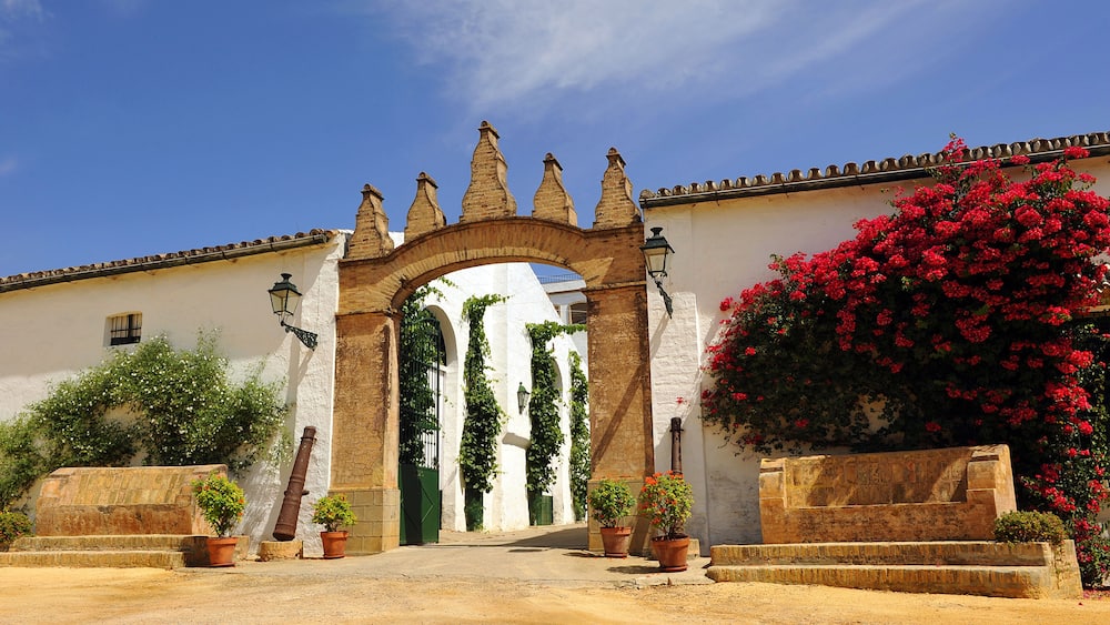 Bodegas Góngora en Villanueva del Ariscal, provincia de Sevilla, España. Cortijo andaluz, hacienda rural
