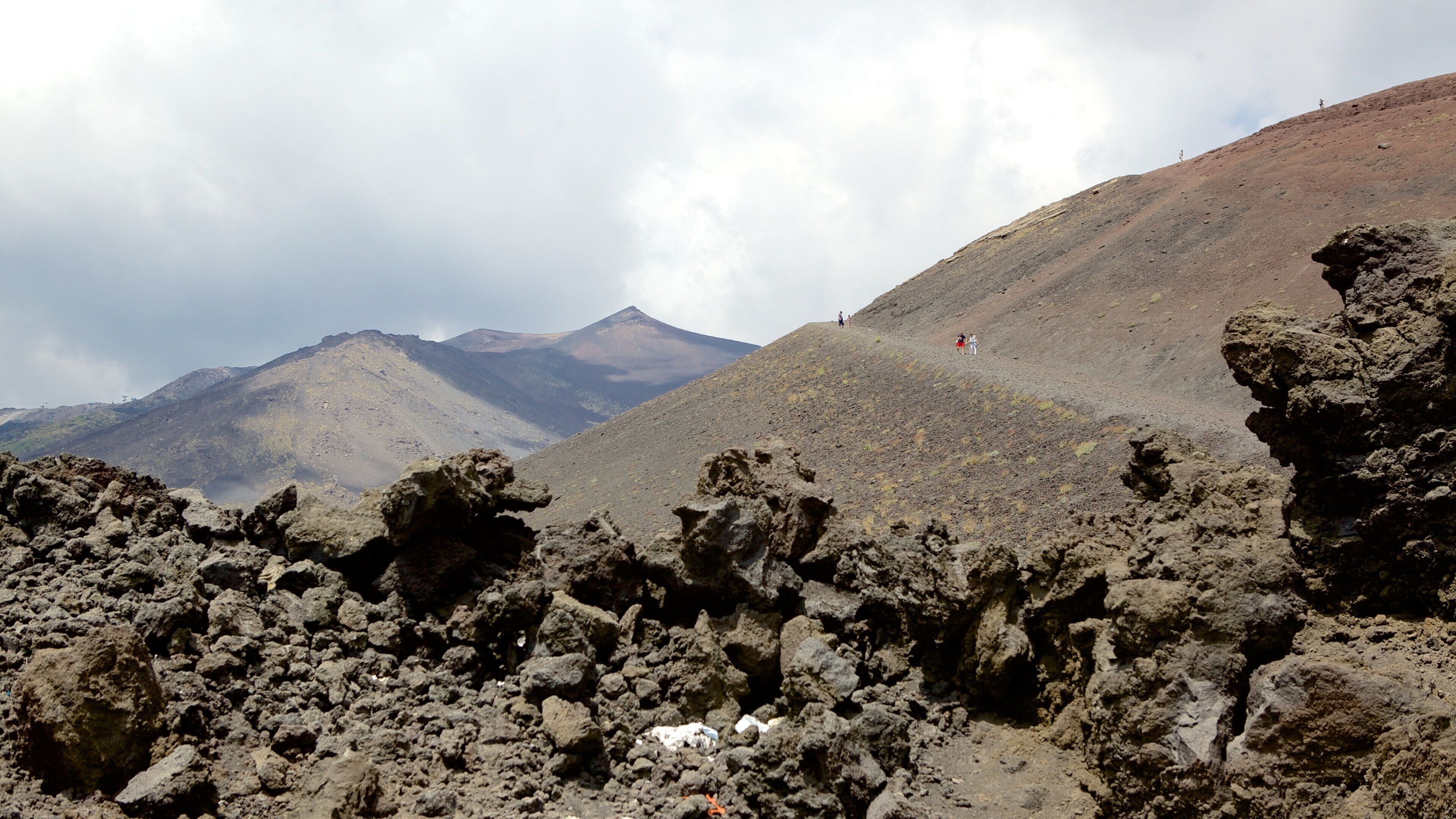 Monte Etna que incluye montañas