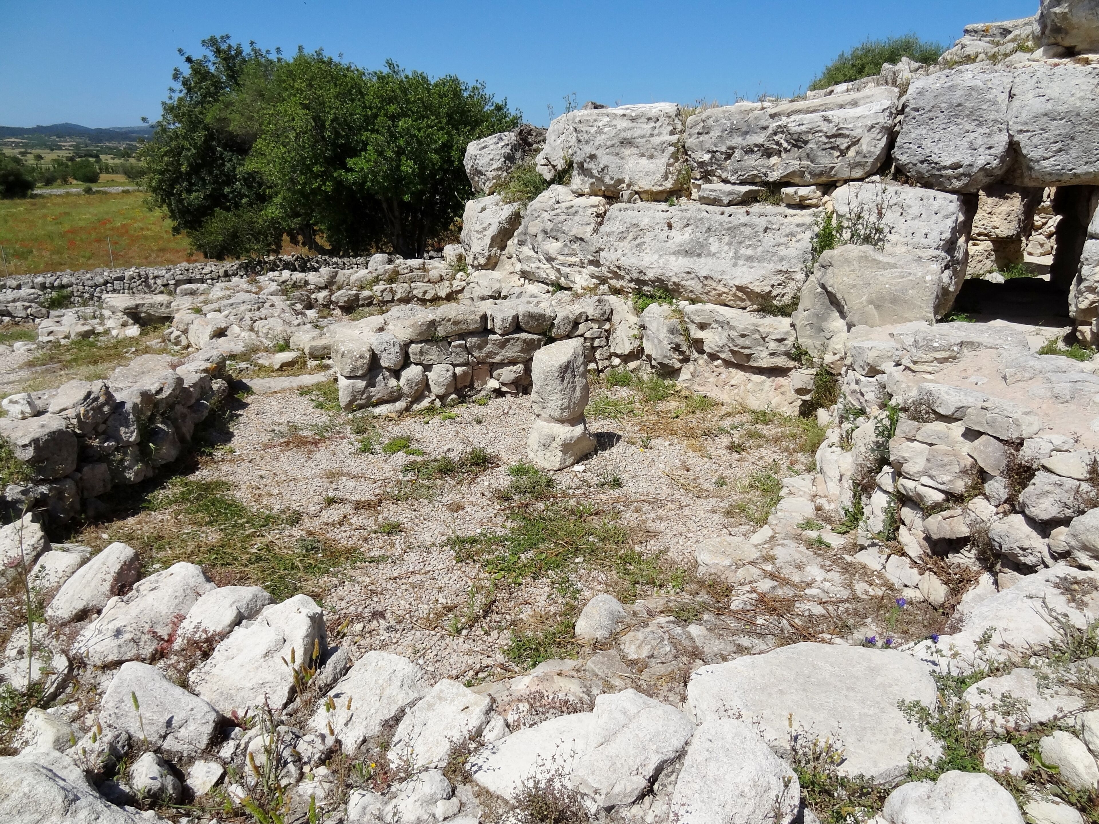 Haus 2 aus römischer Zeit der Ausgrabungsstätte von Son Fornés, Gemeinde Montuïri, Mallorca, Spanien