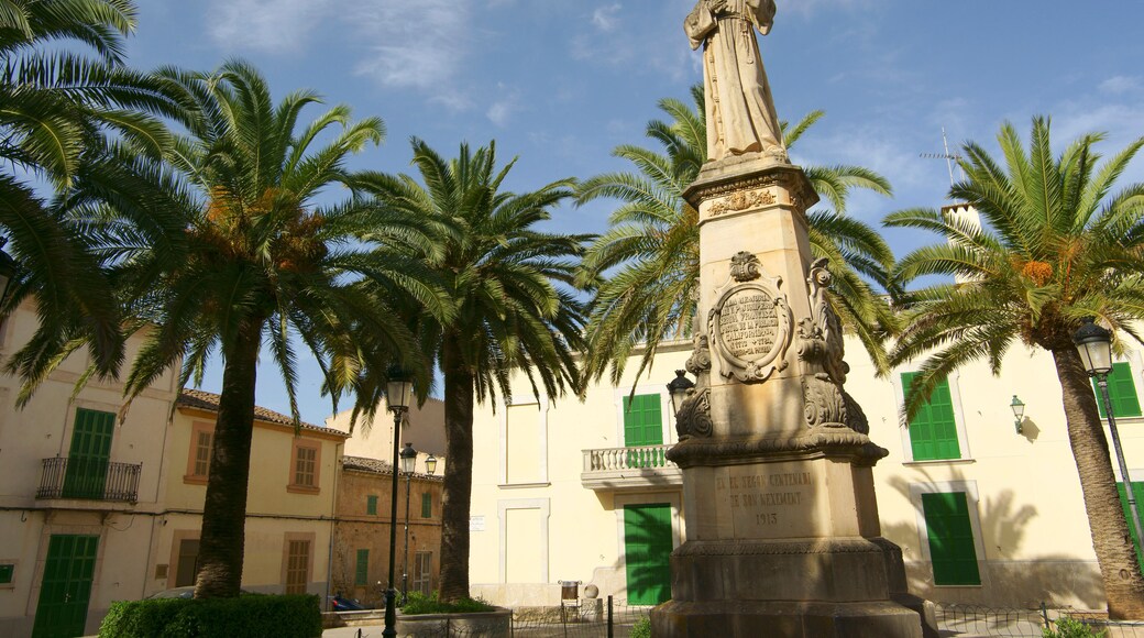 Plaza de Fray Junípero Serra. Petra.Mallorca.Baleares.España.