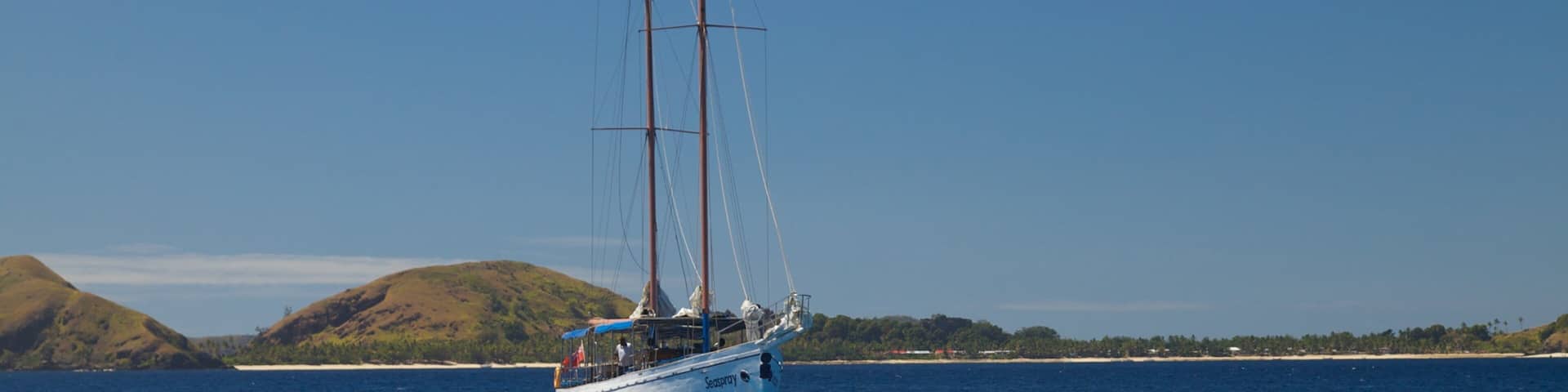Mamanuca Islands which includes boating, general coastal views and island images