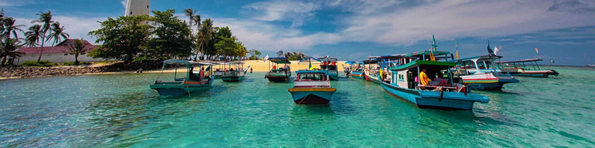 Lengkuas Island is one of the main destination for tourists in this Bangka-Belitung Province.
If you are not afraid of high, you can climb the stairs to the top of the 70 metres old lighthouse as the landmark of this island.
#belitung #lighthouse #beach #sea #sands #boats
