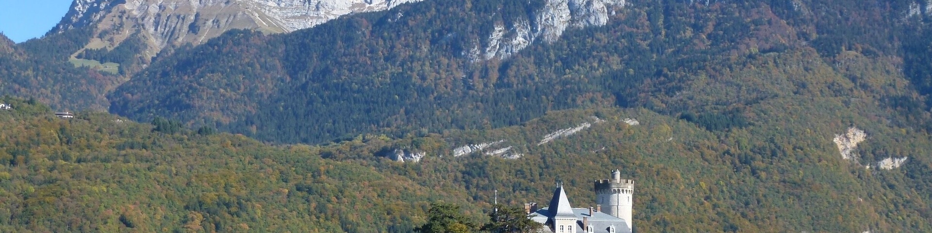 Very photogenic chateau photographed from Lac d’Annecy