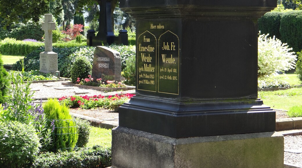 Grabestone J.F. Weule in Bockenem, Germany.