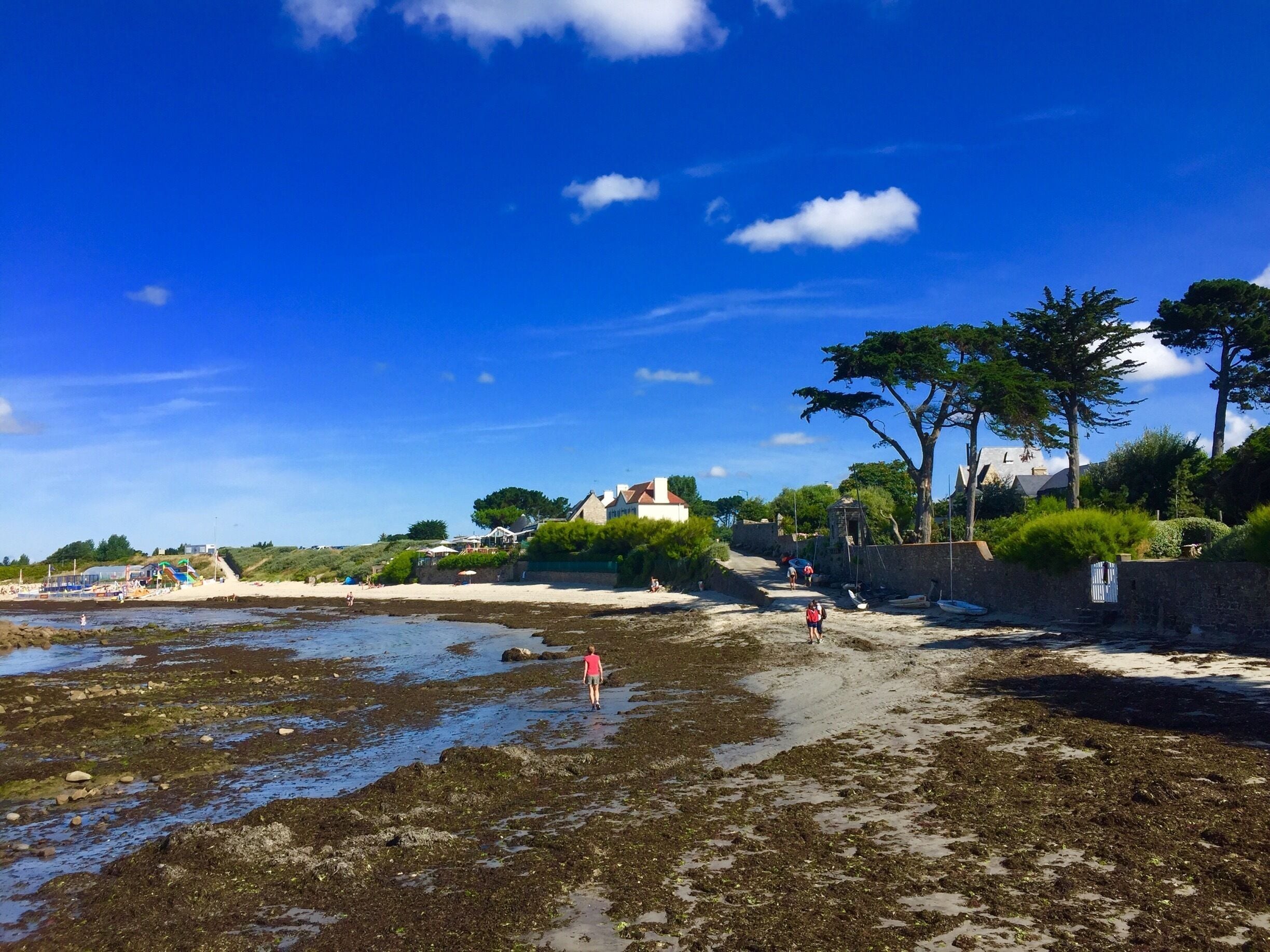 Two campsites with direct access to the beach here. Popular with French families. 