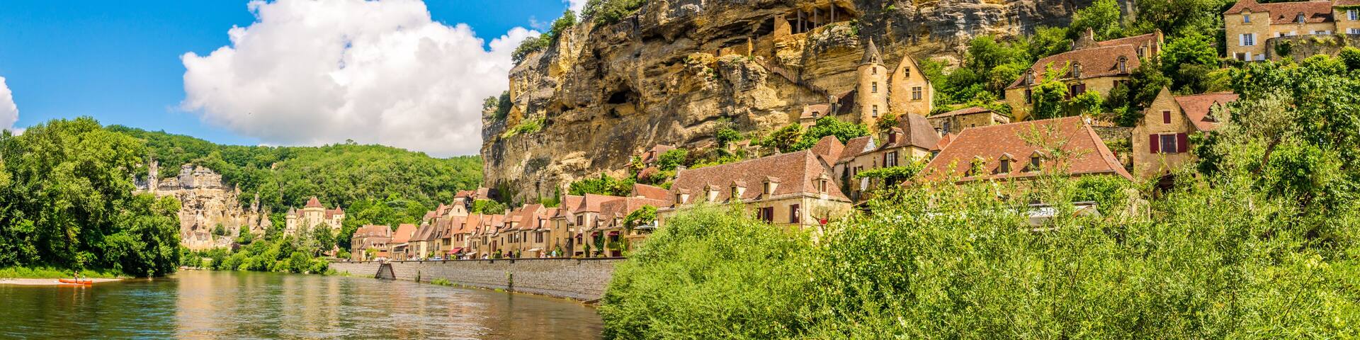 Panoramic view at the La Roque-Gageac village located in the Dordogne department in southwestern France