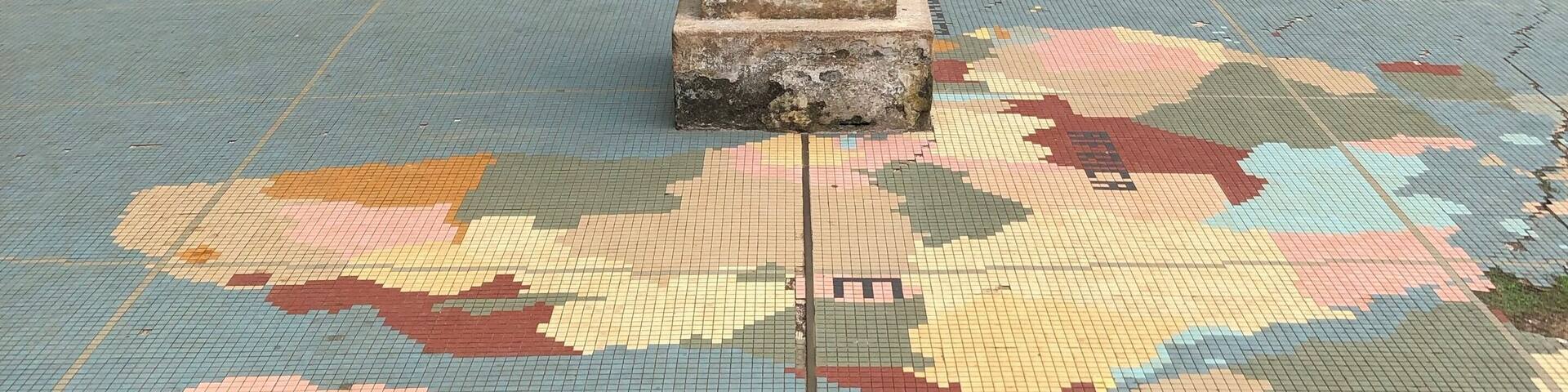 If you come here, you can take pictures straddle the equator.