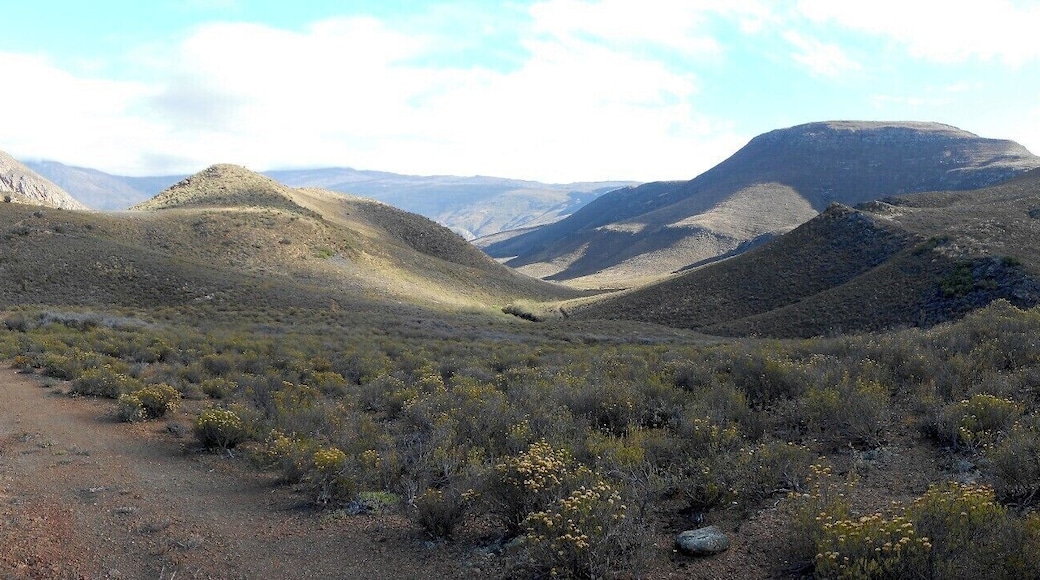 Panoramic view of hiking trail to dam
