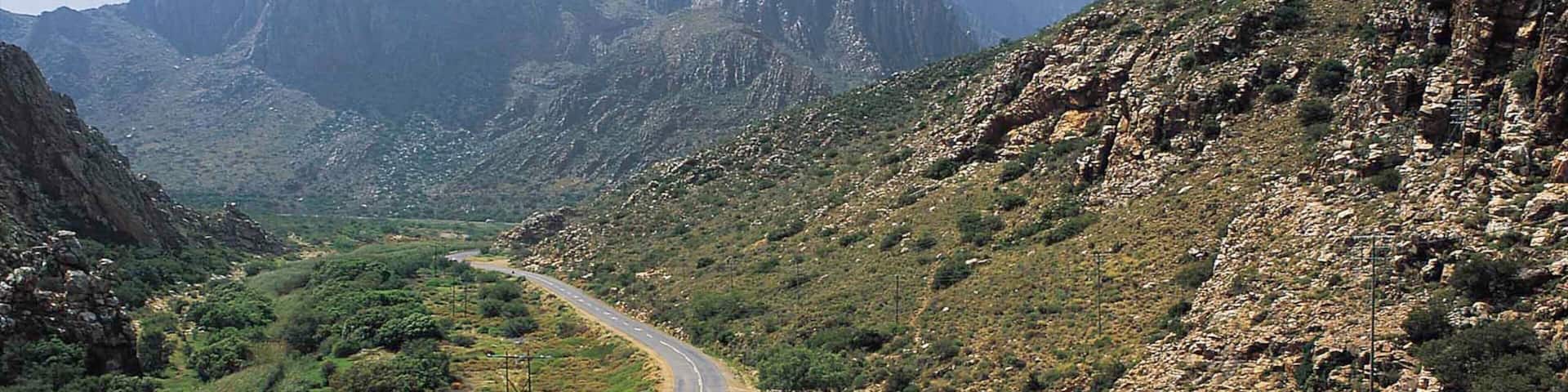 Montagu featuring mountains, landscape views and touring
