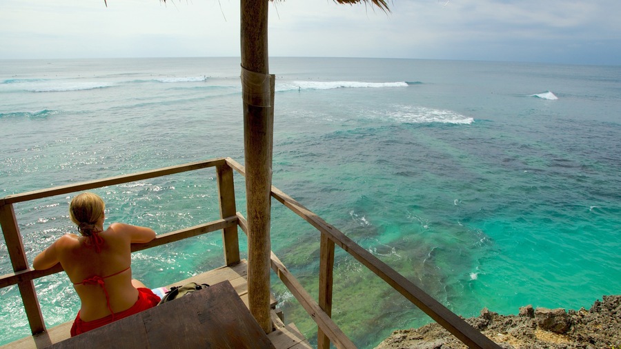 Strand von Uluwatu welches beinhaltet allgemeine Küstenansicht, Ansichten und tropische Szenerien