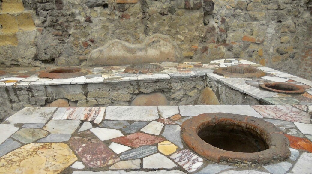 Herculaneum- Pompeii’s less famous neighbor. What’s left of a kitchen after Vesuvius erupted
#InStone #Italy #Ercolano