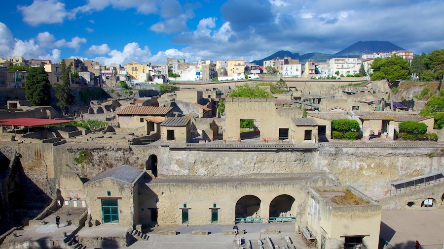 Ercolano featuring a city and heritage elements